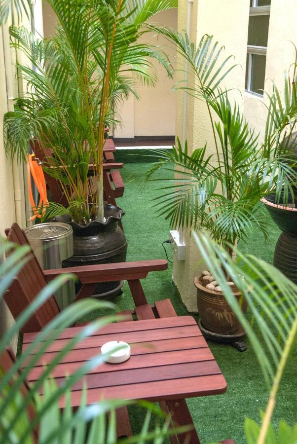 Nagoya Inn Hotel Куах Экстерьер фото