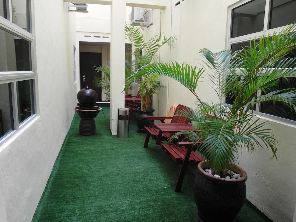 Nagoya Inn Hotel Куах Экстерьер фото