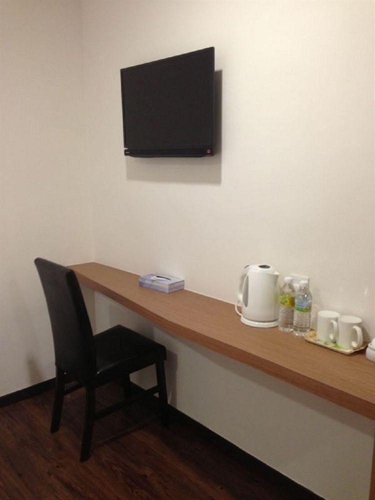Nagoya Inn Hotel Куах Экстерьер фото