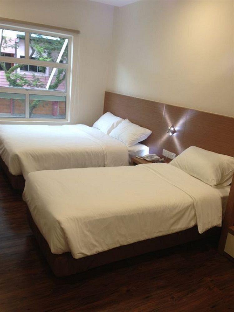 Nagoya Inn Hotel Куах Экстерьер фото