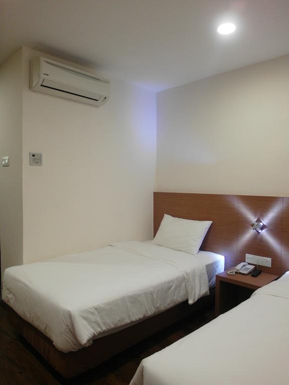 Nagoya Inn Hotel Куах Номер фото