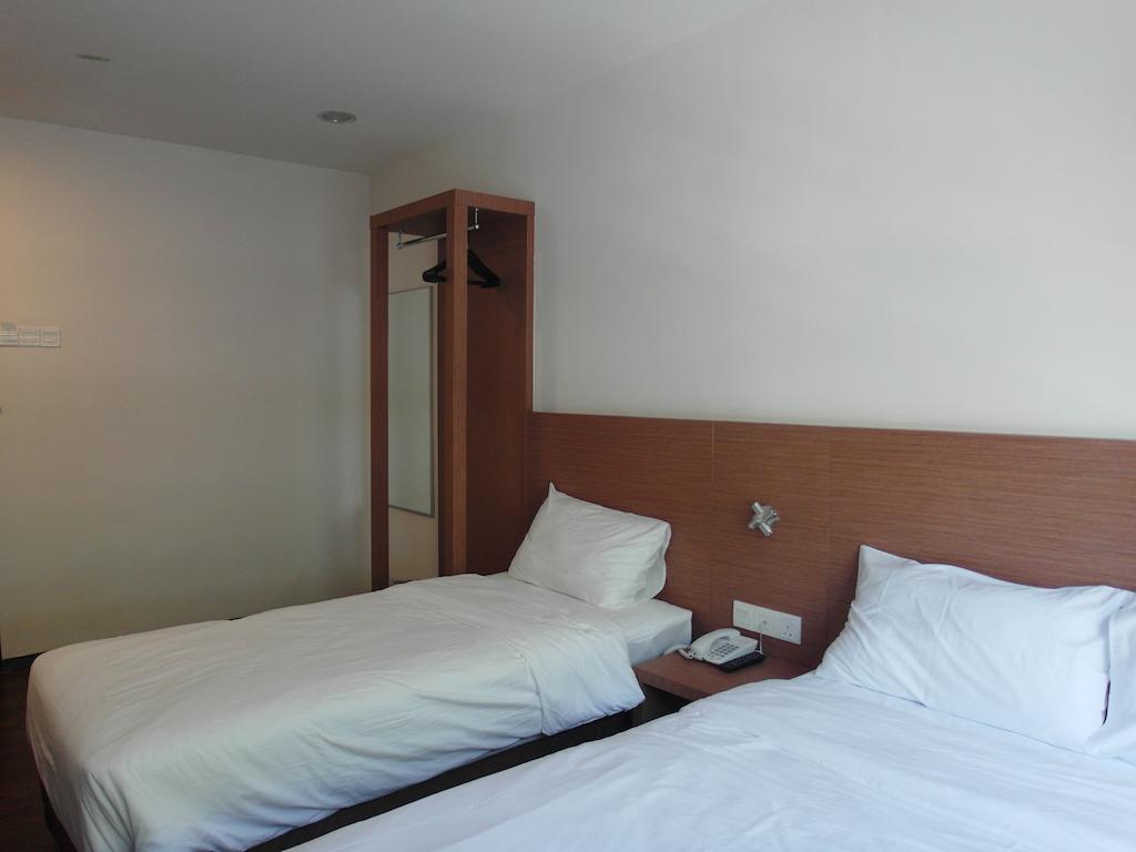 Nagoya Inn Hotel Куах Экстерьер фото