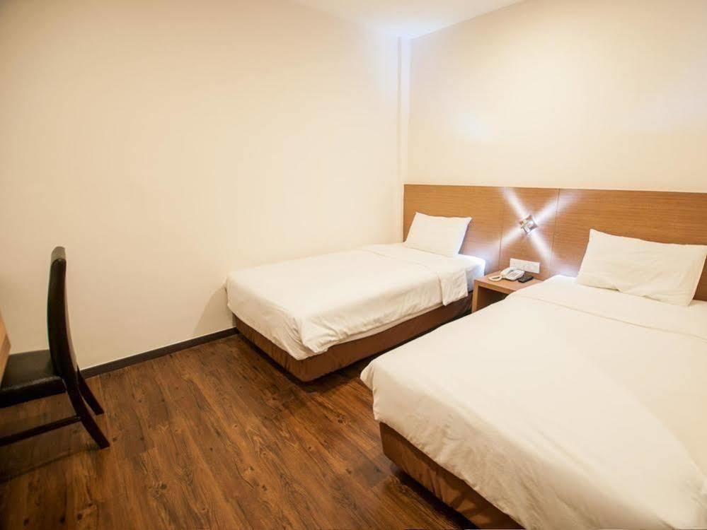 Nagoya Inn Hotel Куах Экстерьер фото
