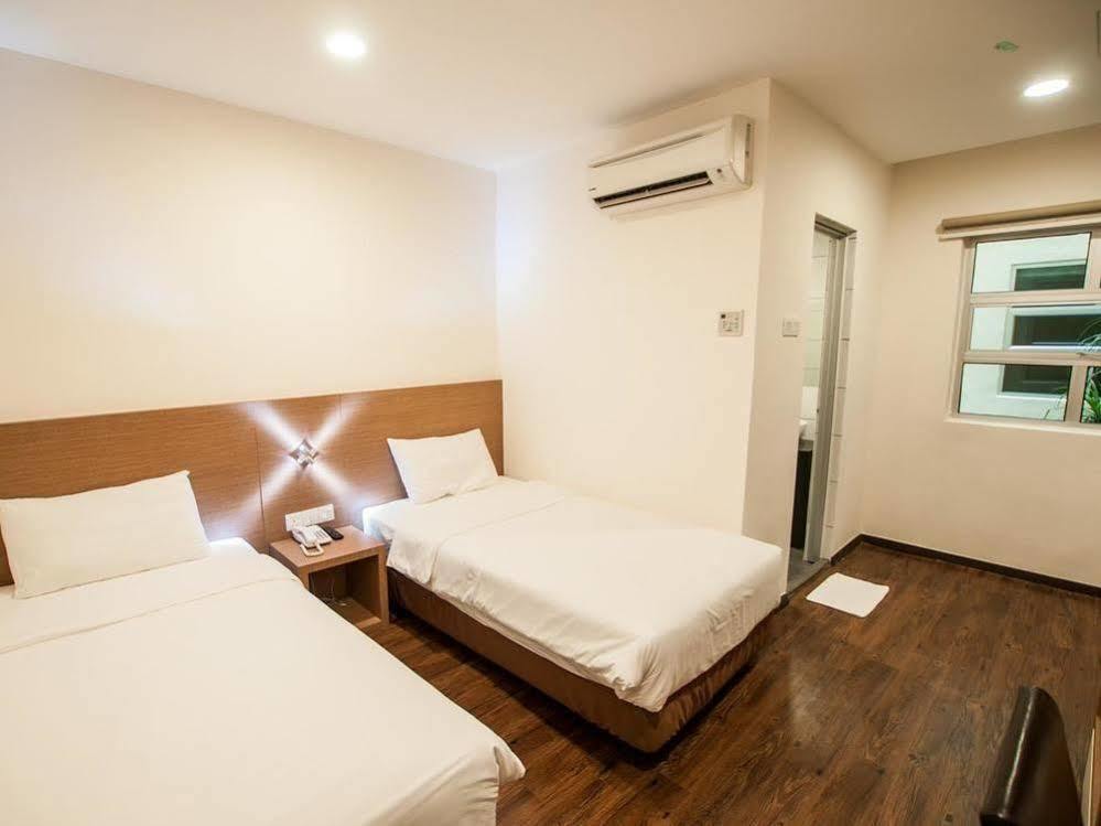 Nagoya Inn Hotel Куах Экстерьер фото