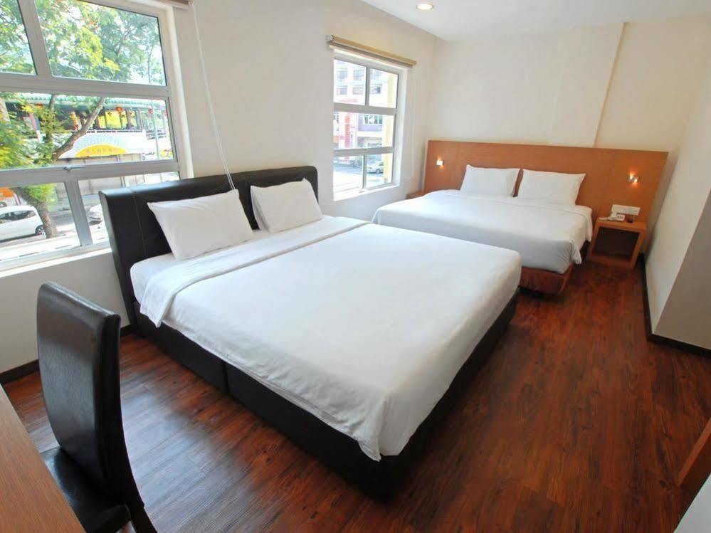 Nagoya Inn Hotel Куах Экстерьер фото